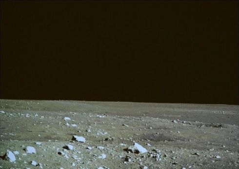 Foto panorâmica da Lua feita pela China