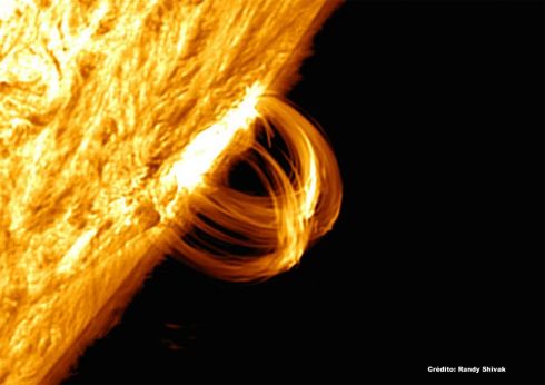 Loop Solar em H-alpha