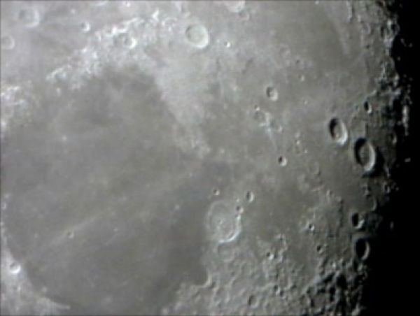 Satelite Terrestre ( a lua )