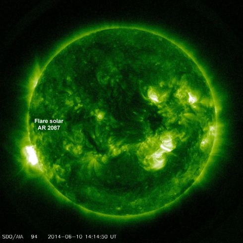 Flare solar - AR 2087 - Regiões ativas do Sol