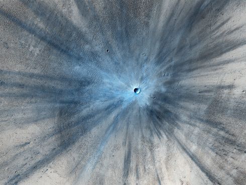 Nova cratera em Marte