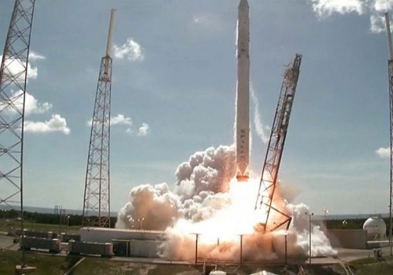 Lancamento do Falcon 9