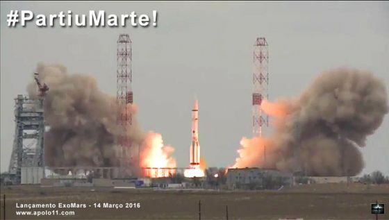 Foguete Proton lancando ExoMars