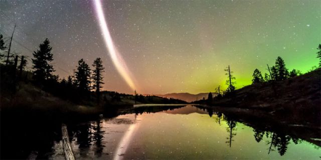 Arco Luminoso visto no Canada