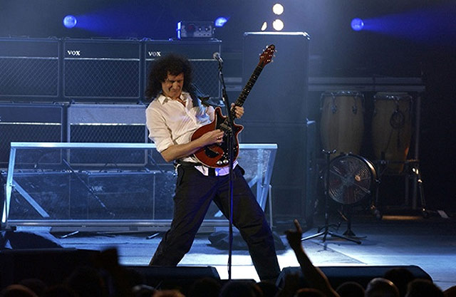 Brian May e a Luz zodiacal