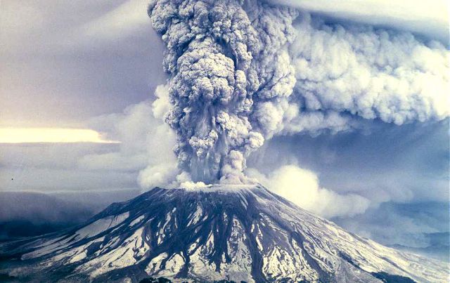 Erupcao do Monte Santa Helena, em 18 de maio de 1980