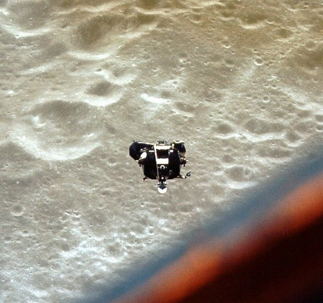 Módulo lunar Scooby, fotografado a partir do módulo Charlie Brown, em maio de 1969.