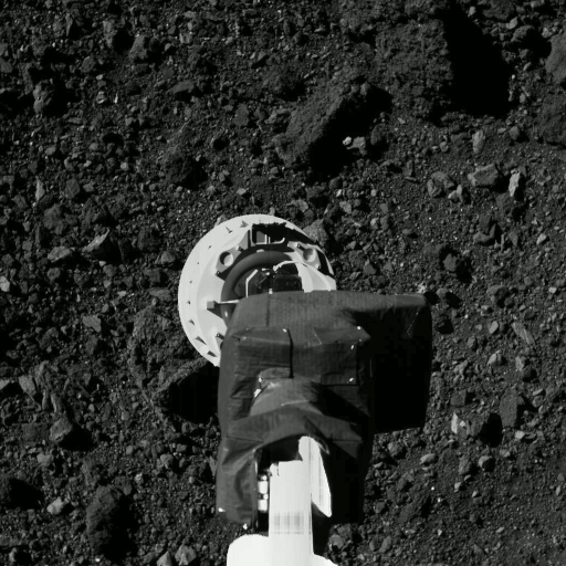 Aproximação da sonda Osiris-Rex sobre a superfície do asteroide Bennu, em agosto de 2020 