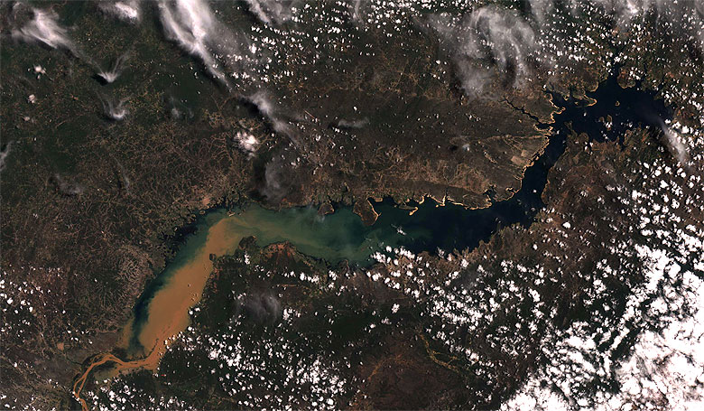 Imagem capturada pelo satélite Amazonia 1 mostra o reservatório de Sobradinho, no Rio São Francisco.<BR>