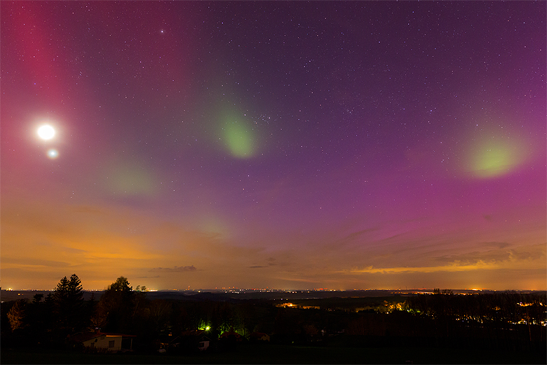 Aurora boreal vista em Landberg hill, Saxony, Alemanha. Crédito: Heiko Ulbricht.