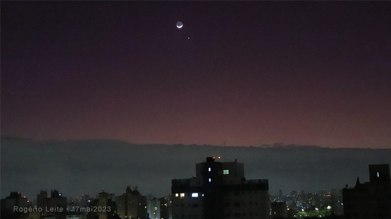 Foto da conjunção Júpiter Lua feita por Rogério Leite a partir de Vila Mariana - São Paulo.