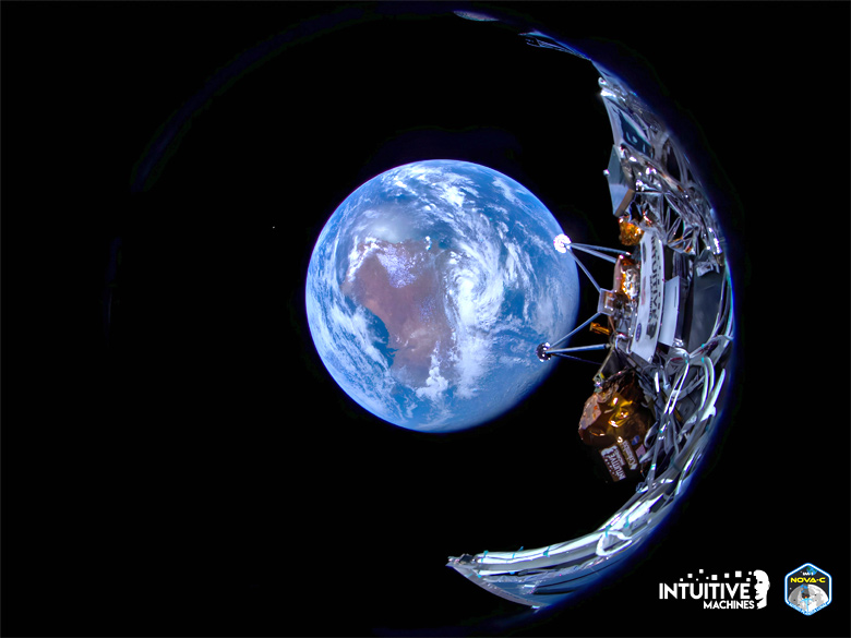 Cena registrada pela cmera robtica da IM-1 mostra o mdulo de pouso Odysseus tendo a Terra como plano de fundo.