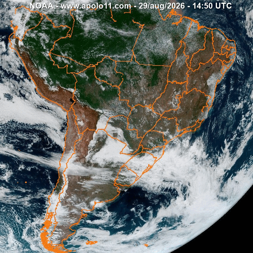 Satélites registram camada de fumaça sobre estado de Rondônia no primeiro dia de agosto Satélites registram camada de fumaça sobre estado de Rondônia no primeiro dia de agosto