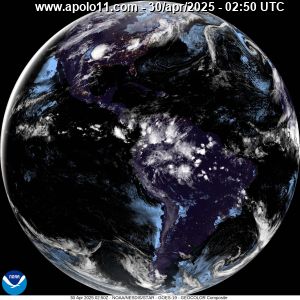 imagem de satlite da face ocidental, cobrindo as trs amricas